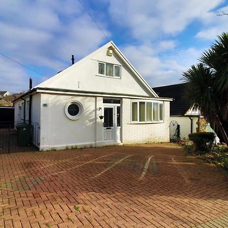 Becky'S Bungalow By Ty Sa -Spacious 4 Bed Bungalow Cardiff Exterior photo