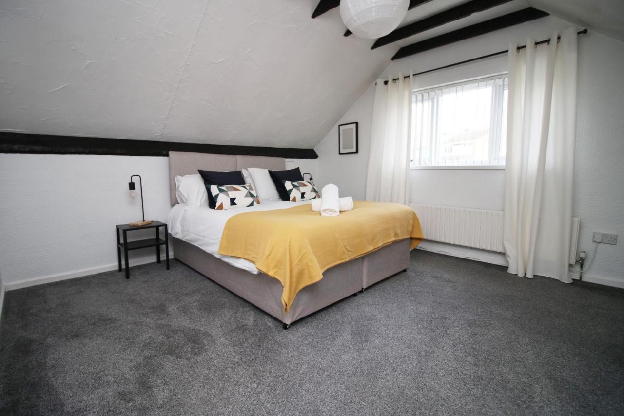 Becky'S Bungalow By Ty Sa -Spacious 4 Bed Bungalow Cardiff Exterior photo